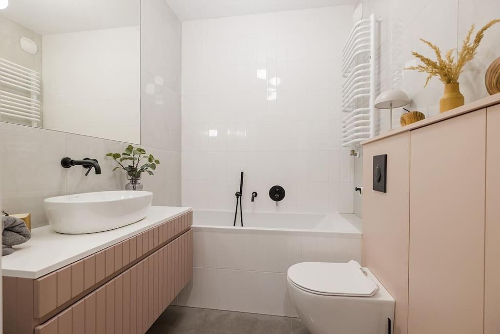 Superapart Klobucka Apt345 Varşova Dış mekan fotoğraf